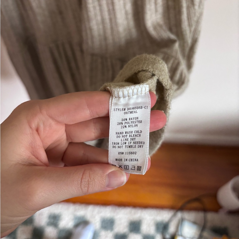 Lush Tiered Babydoll Knit Dress in Oatmeal, size M - Picture 3 of 4